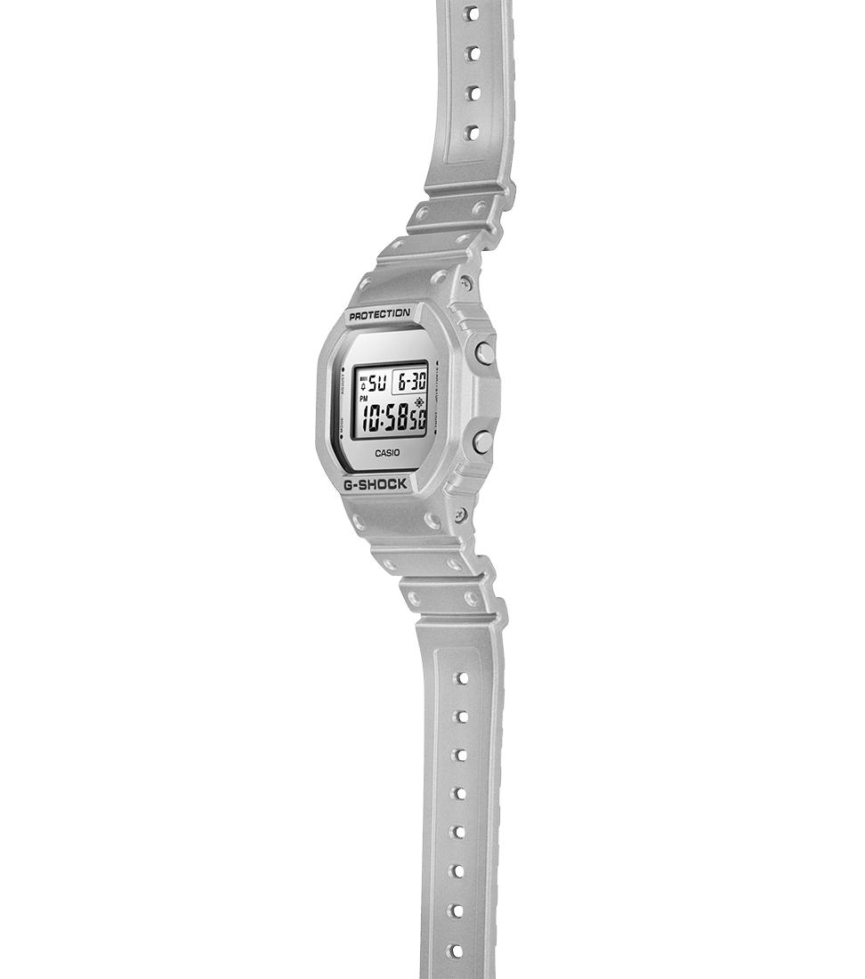 DW-5600FF-8ER_OR03_sideview_right_web